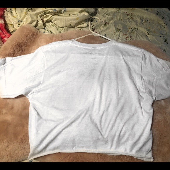 New Friends logo white tee 🔴🟡🔵 - Picture 3 of 3